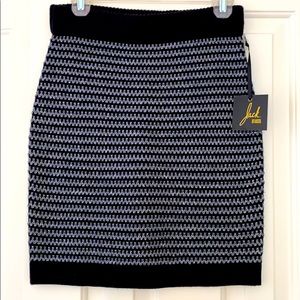 JACK BB Dakota skirt. Stretch w/ nice fit😎